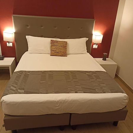 Palazzo Marignano Hotel Melegnano Zewnętrze zdjęcie