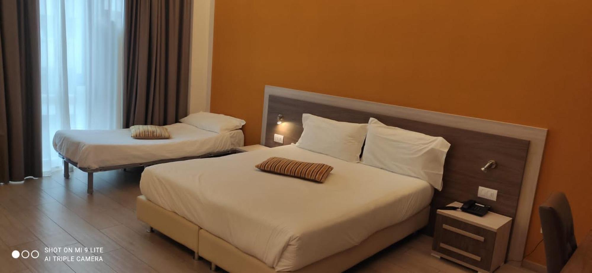 Palazzo Marignano Hotel Melegnano Zewnętrze zdjęcie