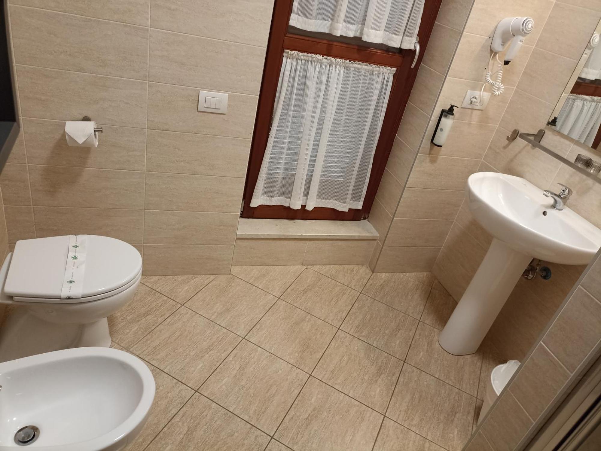 Palazzo Marignano Hotel Melegnano Zewnętrze zdjęcie