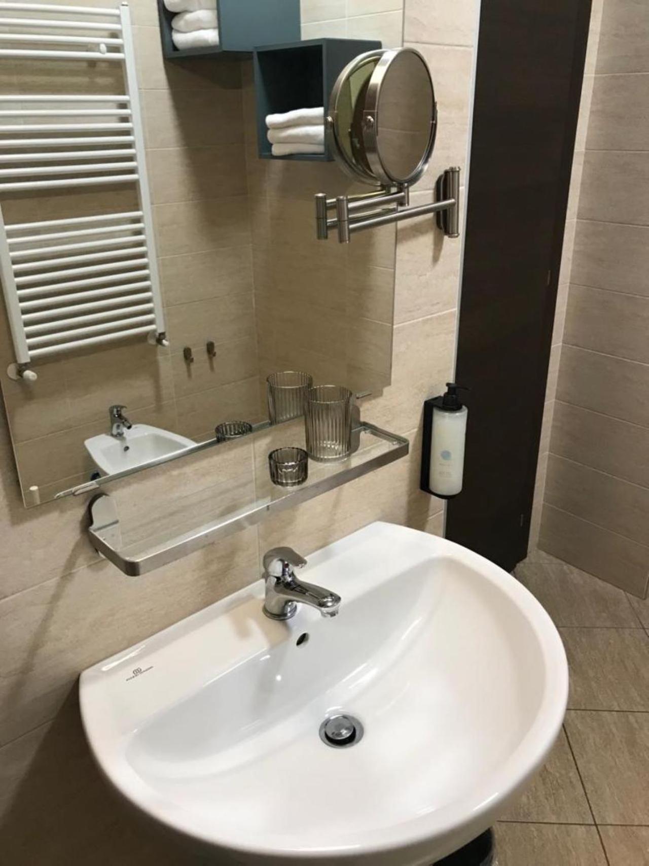 Palazzo Marignano Hotel Melegnano Zewnętrze zdjęcie