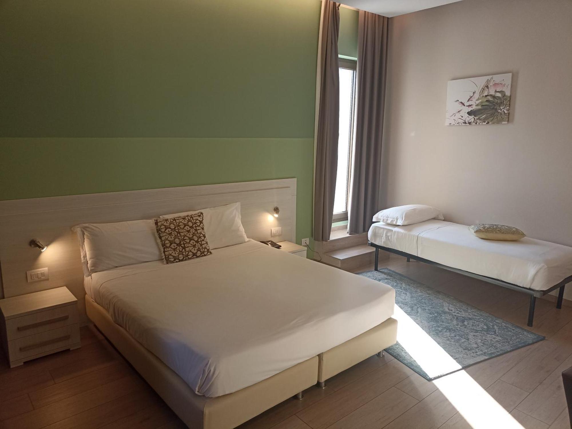 Palazzo Marignano Hotel Melegnano Zewnętrze zdjęcie