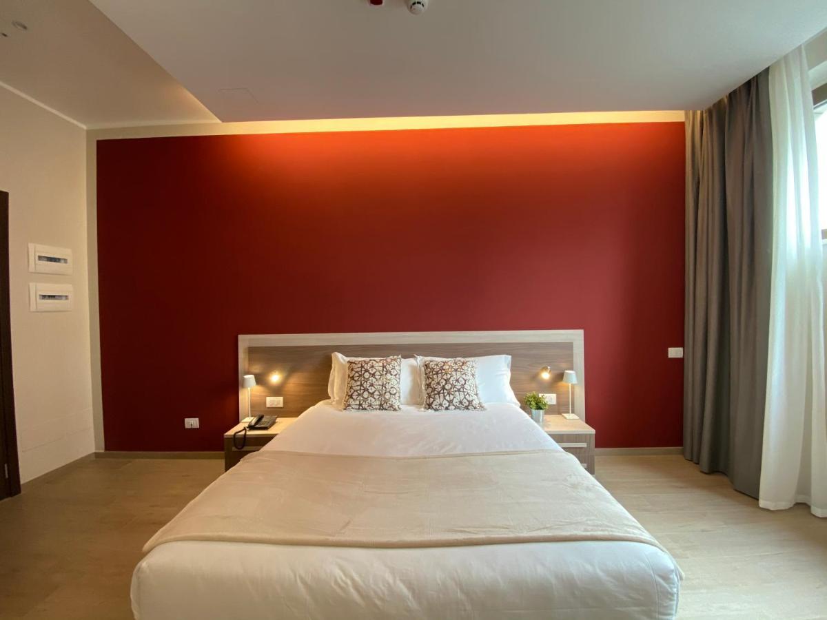 Palazzo Marignano Hotel Melegnano Zewnętrze zdjęcie
